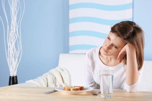 7 dấu hiệu cơ thể cảnh báo gan nhiễm mỡ, cần điều trị kịp thời - Hình 2 7 dau hieu co the canh bao gan nhiem mo, can dieu tri kip thoi-Hinh-2