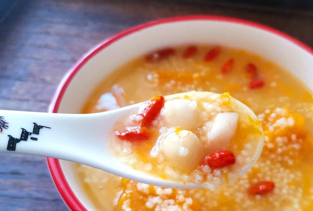 Hat sen nau thu nay giup chi em da trang, khi huyet doi dao-Hinh-2