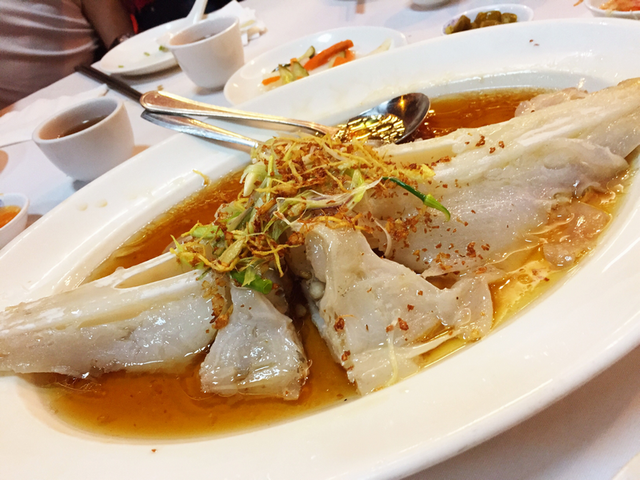 Những món ăn kỳ lạ chỉ có ở Singapore thách thức thực khách - Hình 3 Nhung mon an ky la chi co o Singapore thach thuc thuc khach-Hinh-3