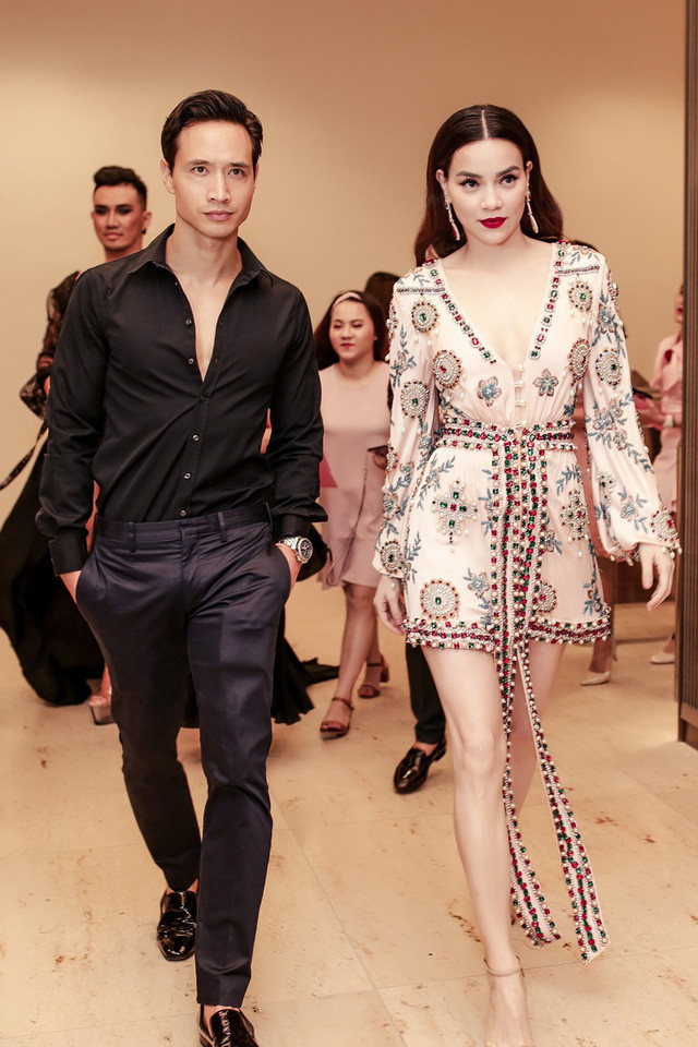 Phong cách thời trang chất lừ của Kim Lý khi sánh bên Hà Hồ - Hình 8 Phong cach thoi trang chat lu cua Kim Ly khi sanh ben Ha Ho-Hinh-8