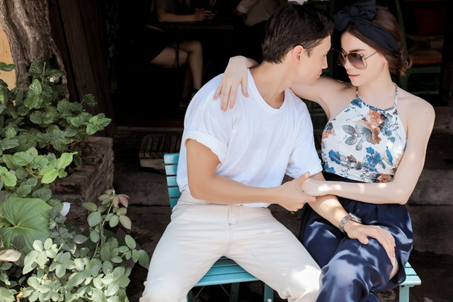 Phong cách thời trang chất lừ của Kim Lý khi sánh bên Hà Hồ - Hình 11 Phong cach thoi trang chat lu cua Kim Ly khi sanh ben Ha Ho-Hinh-11