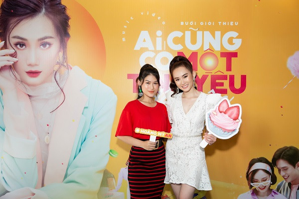 Ca sĩ Hoàng Mỹ An ra mắt MV đầu tay 'Ai cũng có một tình yêu để quên' - Hình 2 Ca si Hoang My An ra mat MV dau tay 'Ai cung co mot tinh yeu de quen'-Hinh-2