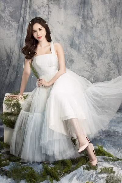 Hoa hau Princess Ngoc Han: Yeu nhau thi 'chuyen ay' la chuyen binh thuong-Hinh-4