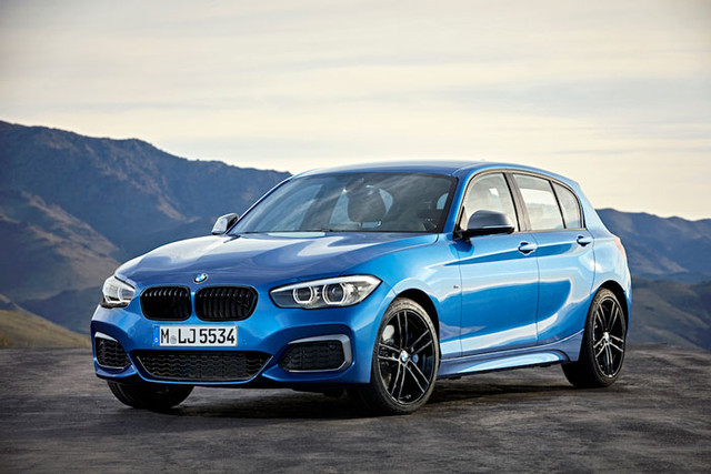 BMW hỗ trợ 50% thuế trước bạ, tặng bảo hiểm vật chất dịp lễ 30/4 - Hình 4 BMW ho tro 50% thue truoc ba, tang bao hiem vat chat dip le 30/4-Hinh-4