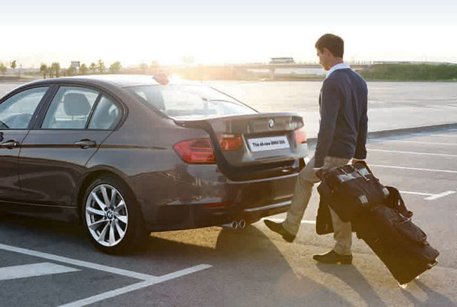 BMW hỗ trợ 50% thuế trước bạ, tặng bảo hiểm vật chất dịp lễ 30/4 BMW ho tro 50% thue truoc ba, tang bao hiem vat chat dip le 30/4