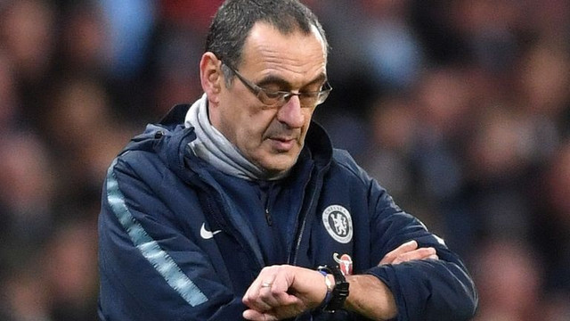 Chelsea thua sốc Man City, HLV Sarri công khai xin lỗi người hâm mộ Chelsea thua soc Man City, HLV Sarri cong khai xin loi nguoi ham mo