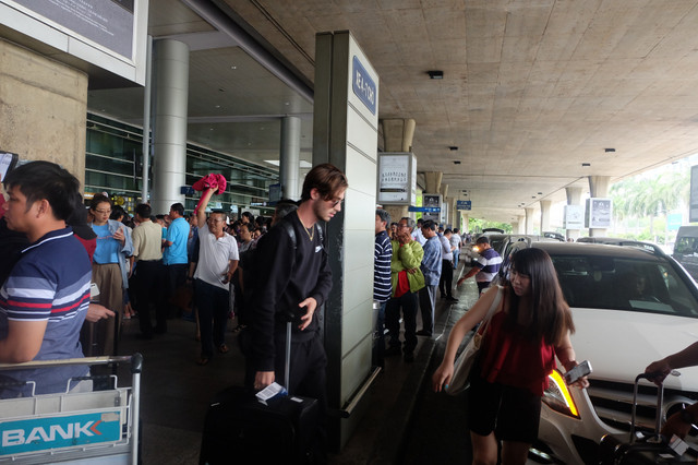 'Thần đồng âm nhạc' Greyson Chance bất ngờ xuất hiện tại Việt Nam - Hình 3 'Than dong am nhac' Greyson Chance bat ngo xuat hien tai Viet Nam-Hinh-3