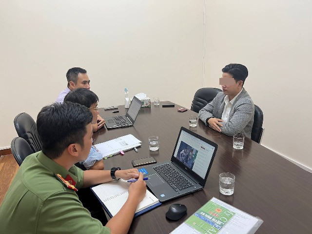 Mạng xã hội nhan nhản clip bẩn, cần chế tài gì? Mang xa hoi nhan nhan clip ban, can che tai gi?