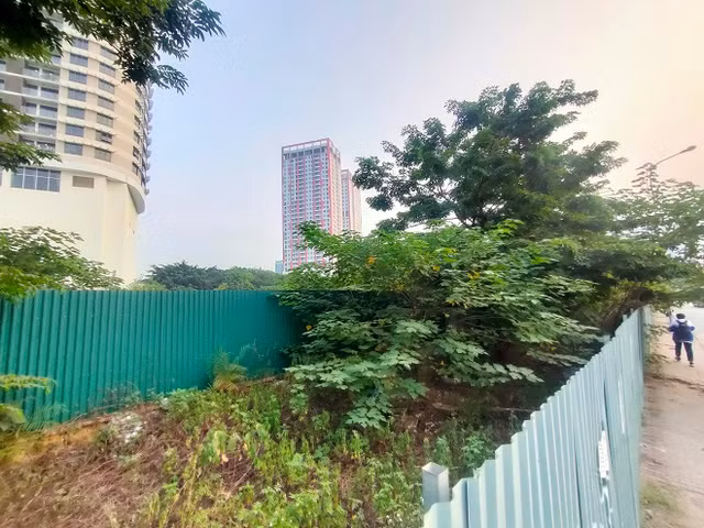 Co hoang phu day tren 'dat vang' Constrexim Complex o Ha Noi-Hinh-2