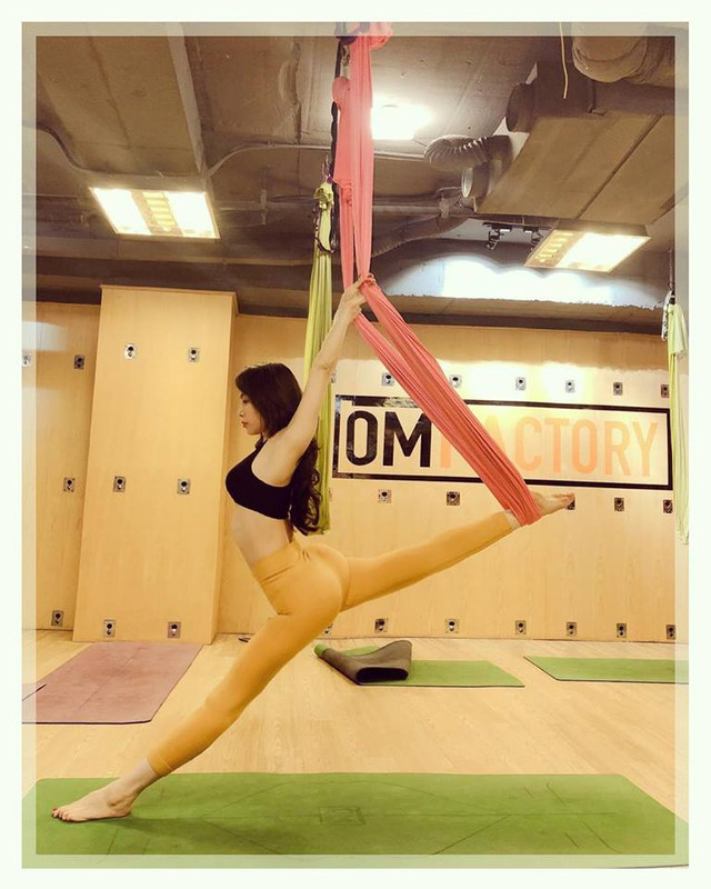 Chiêm ngưỡng “Cá sấu chúa” Quỳnh Nga nóng bỏng với yoga bay - Hình 6 Chiem nguong “Ca sau chua” Quynh Nga nong bong voi yoga bay-Hinh-6