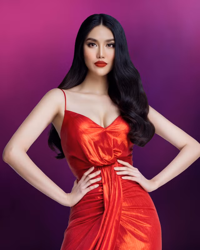 Nguoi dep Lan Khue ngay cang chuong gu an mac goi cam-Hinh-7