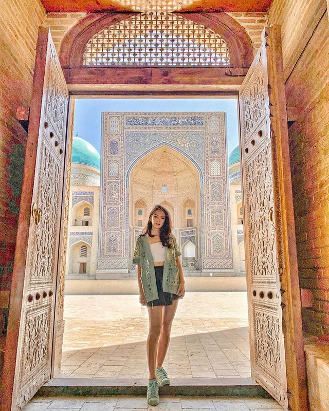 Gu thời trang hiện đại của hotgirl làm tiếp viên hàng không Dubai - Hình 3 Gu thoi trang hien dai cua hotgirl lam tiep vien hang khong Dubai-Hinh-3