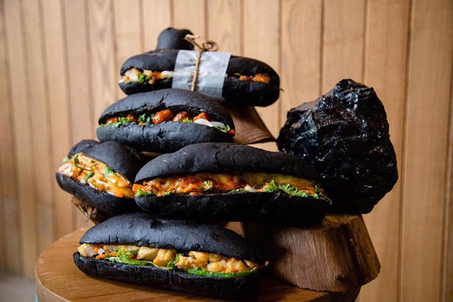 Món bánh mì có hình ngôi sao vàng sốt xình xịch - Hình 7 Mon banh mi co hinh ngoi sao vang sot xinh xich-Hinh-7