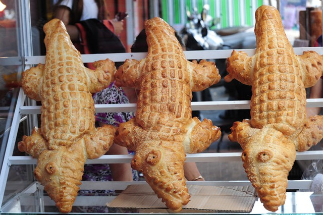 Món bánh mì có hình ngôi sao vàng sốt xình xịch - Hình 9 Mon banh mi co hinh ngoi sao vang sot xinh xich-Hinh-9