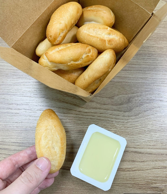 Món bánh mì có hình ngôi sao vàng sốt xình xịch - Hình 12 Mon banh mi co hinh ngoi sao vang sot xinh xich-Hinh-12