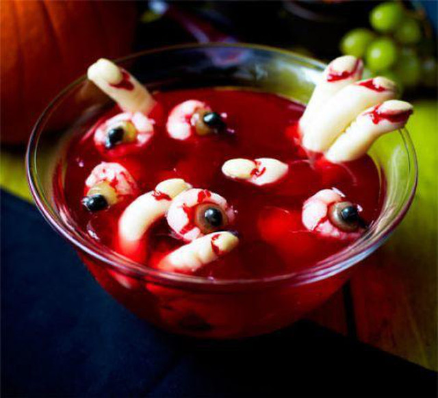 Bạn có dám thử những món ăn kinh dị ngày Halloween này? - Hình 8 Ban co dam thu nhung mon an kinh di ngay Halloween nay?-Hinh-8