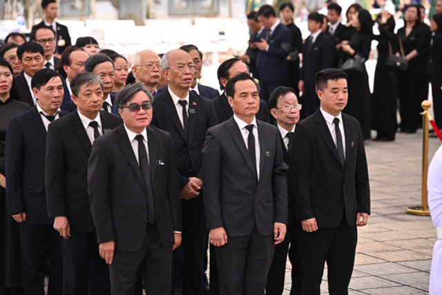 Đoàn Liên hiệp các Hội KH&KT Việt Nam viếng Tổng Bí thư Nguyễn Phú Trọng - Hình 2 Doan Lien hiep cac Hoi KH&KT Viet Nam vieng Tong Bi thu Nguyen Phu Trong-Hinh-2