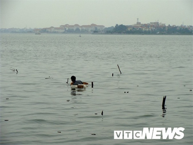 Những ngôi mộ cổ giữa Hồ Tây và những cái chết bí ẩn - Hình 3 Nhung ngoi mo co giua Ho Tay va nhung cai chet bi an-Hinh-3