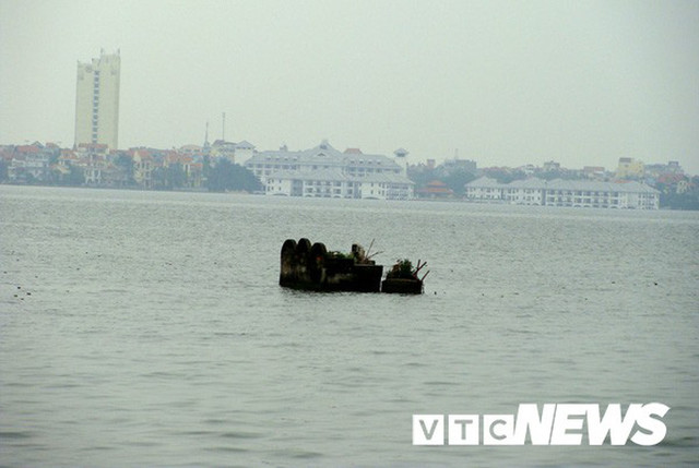 Những ngôi mộ cổ giữa Hồ Tây và những cái chết bí ẩn Nhung ngoi mo co giua Ho Tay va nhung cai chet bi an