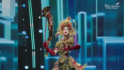 Yến Nhi tỏa sáng khi thi trang phục dân tộc ở Miss Grand International 2025