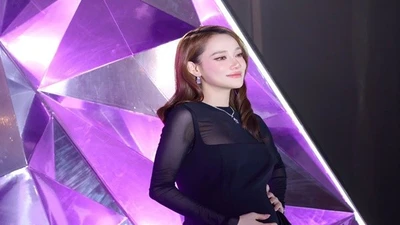 Nhã Phương mang thai lần 3, vì sao ngày nào cũng phải gặp bác sĩ?