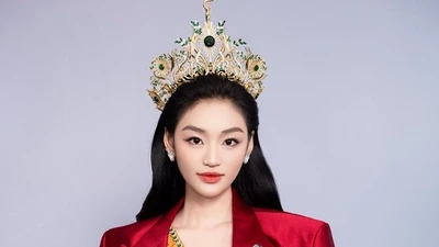 Bố Hoa hậu Yến Nhi bị lật xuồng trong lũ, hiện tại thế nào?