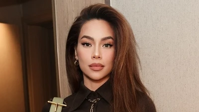 Hồ Ngọc Hà tiếp tục ủng hộ trăm triệu cho người dân miền Trung