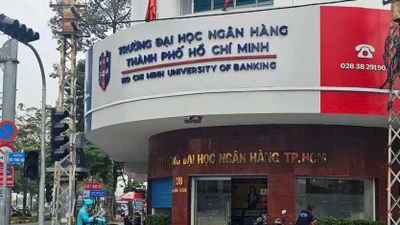 Đại học Ngân hàng TP HCM: Gói thầu 10 tỷ về tay Công ty Xây dựng Sông Hồng với tỷ lệ tiết kiệm thấp