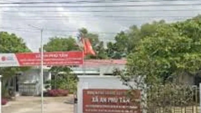 Vĩnh Long: Hai đối thủ "ngã ngựa", liên danh Tiến Đạt – Long Hưng TV trúng thầu sát nút