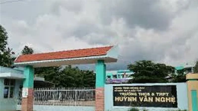 Công ty Khánh Thịnh Việt trúng gói thầu 4 tỷ đồng tại trường Huỳnh Văn Nghệ