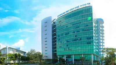 Công ty Hoàng Long "một mình một ngựa" trúng thầu tại Trường ĐH CNTT