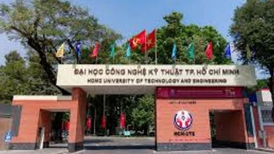 Tiết kiệm "siêu nhỏ" tại gói thầu xây lắp của Đại học Công nghệ Kỹ thuật TP HCM
