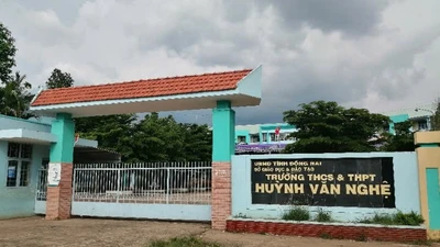 "Cuộc đua song mã" tại gói thầu sửa chữa trường học ở Vĩnh Cửu