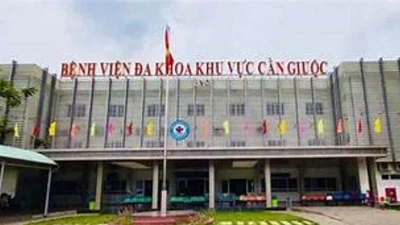 Bệnh viện Đa khoa khu vực Cần Giuộc: Nhà thầu duy nhất trúng thầu sau khi chào lại giá 