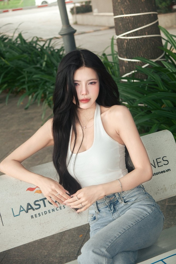 Màn đu trend Trạm tỷ được xem là điểm cộng lớn, cho thấy Mai Dora ngày càng khéo léo trong việc xây dựng hình ảnh cá nhân.