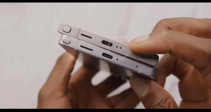 Ngoài ra, khe thông hơi còn được bảo vệ bằng lớp màng đặc biệt tương tự vật liệu Gore-Tex, cho phép không khí lưu thông nhưng vẫn ngăn nước xâm nhập vào bên trong thiết bị.