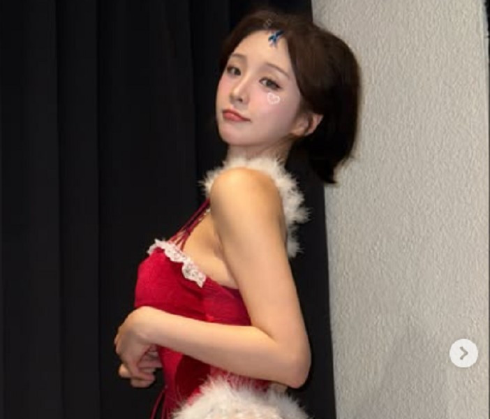 Nhiều người hâm mộ nhận xét rằng bộ ảnh mang lại cảm giác “hẹn hò đời thực”, đúng tinh thần của Heroines through my lens.