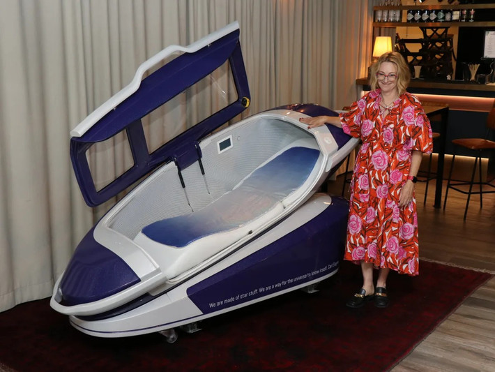 Vụ án dẫn đến việc bắt giữ Tiến sĩ Florian Willet, người ủng hộ quyền được chết, gây chấn động dư luận.