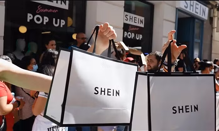 Việc IPO của Shein liên tục bị trì hoãn do áp lực pháp lý và định giá giảm mạnh.