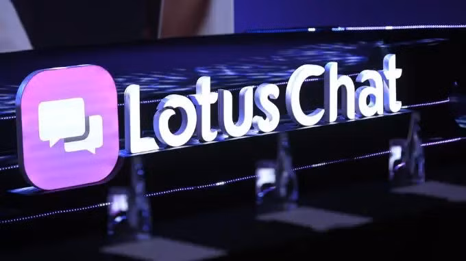 Ra mắt từ cuối năm 2024, ứng dụng này nhanh chóng đạt gần 2 triệu người dùng, với hơn 1 triệu lượt tải trên Google Play và từng vào Top 3 ứng dụng chat trên App Store Việt Nam.