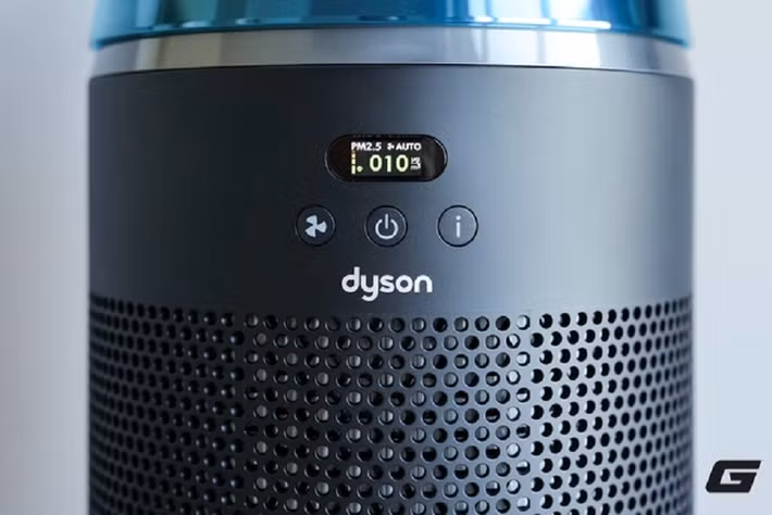 Máy chỉ cao 47cm, nhỏ gọn hơn đáng kể so với dòng Purifier Cool, dễ dàng đặt trong phòng ngủ hoặc bàn làm việc mà không chiếm diện tích.(Ảnh: Genk)