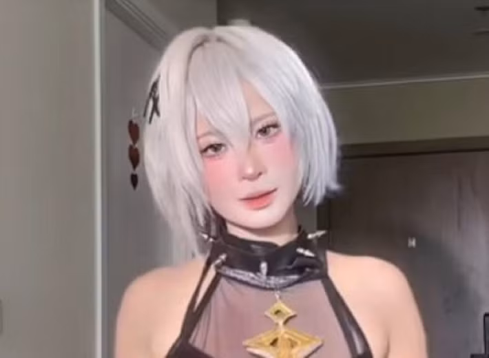 Dù ở phong cách nào, Quỳnh Bei vẫn luôn khiến cộng đồng game thủ phải thốt lên: “Đỉnh của chóp!”.