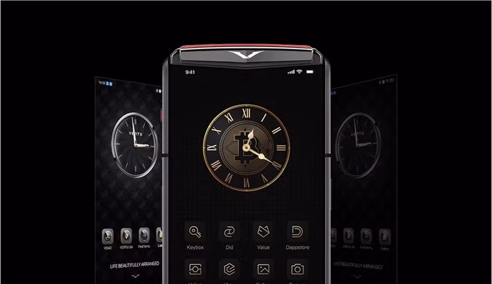 Mẫu máy chỉ được bán độc quyền tại Harrods, coi như “ngôi nhà tinh thần” của Vertu, nơi xa hoa gặp gỡ công nghệ.