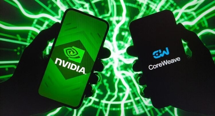 Trái ngược, NVIDIA nhanh chóng chuyển hướng khi rót hàng tỷ USD vào CoreWeave và cam kết đầu tư mạnh cho Anthropic, đối thủ trực tiếp của OpenAI.