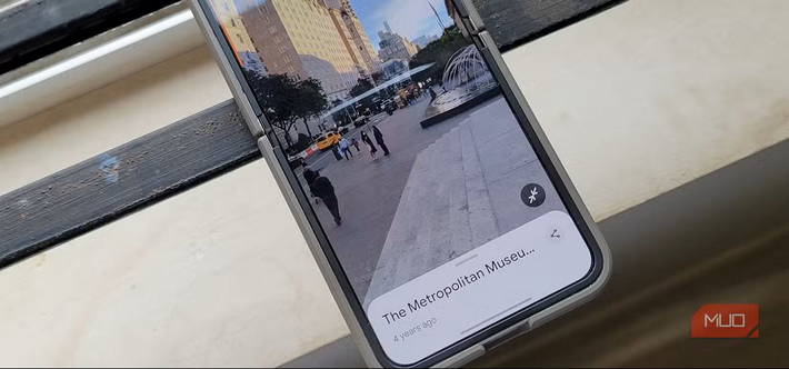 Một mẹo hữu ích là sử dụng Street View để quan sát trước khu vực điểm đến và tìm chỗ đậu xe ở các tuyến phố lân cận. (Ảnh: MUO)