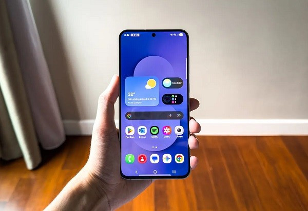 Đáng lo ngại hơn, các hãng có thể chọn giải pháp hạ cấu hình thay vì tăng giá, đặc biệt ở phân khúc giá rẻ và tầm trung.