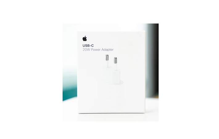 Công suất 20W được xem là “vừa đủ dùng” cho iPhone, iPad và cả AirPods trong hầu hết tình huống.