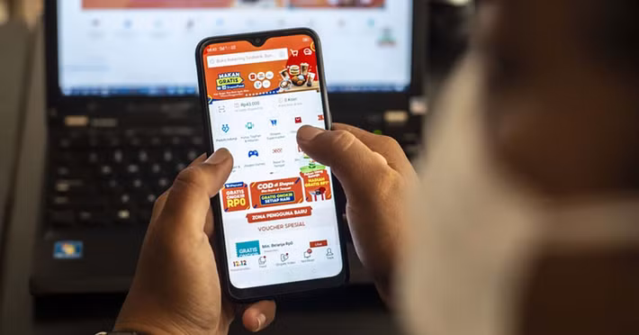 Các ứng dụng khác trong top 10 gồm Shopee, Google Maps, Grab, Instagram và MoMo. Đây đều là những nền tảng phục vụ nhu cầu thiết yếu hằng ngày.