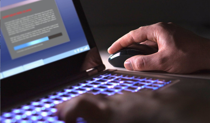 Dữ liệu bị đánh cắp không chỉ bao gồm email hay vị trí, mà còn chứa toàn bộ lịch sử tìm kiếm, video đã xem và hành vi sử dụng chi tiết của người dùng.