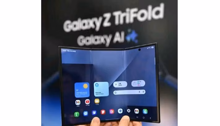 Galaxy Z TriFold bán hết lô đầu trong 5 phút và lô tiếp theo chỉ sau 2 phút, nhưng thành công bề nổi này đi kèm chiến lược bán lỗ được Samsung tính toán kỹ lưỡng.